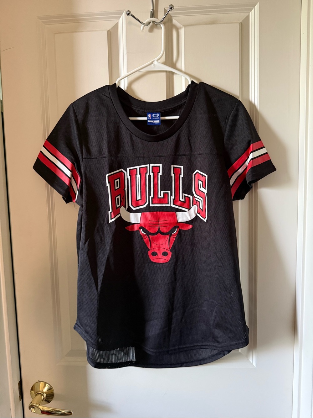 Chicago Bulls Women Black & Red Short-Sleeve Team Jersey